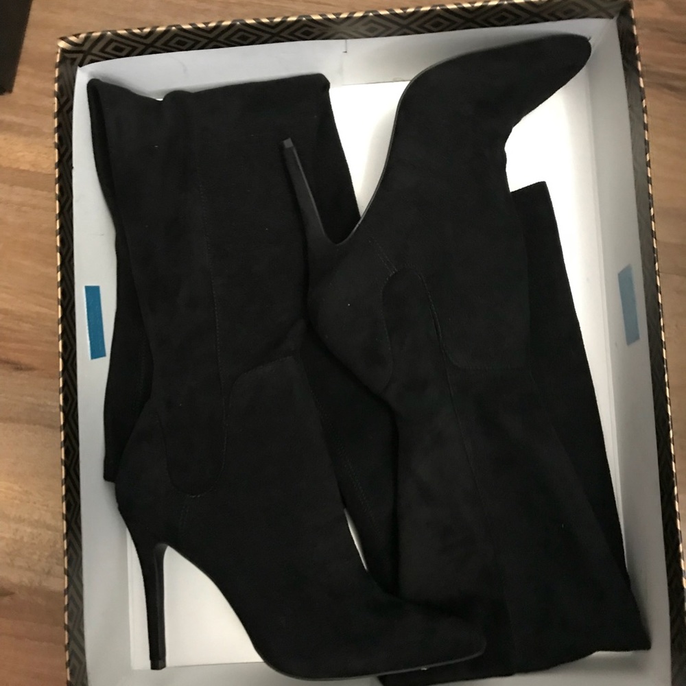 SOLD*** thigh high Charles David boots
